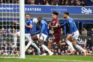 I giocatori dell'Everton in una gara di Premier