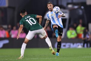 Paredes in azione con l'Argentina