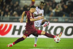 Zeki Celik in azione in Europa League