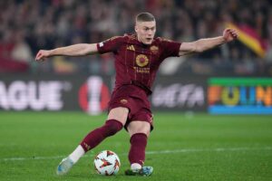 L'attaccante della Roma Artem Dovbyk