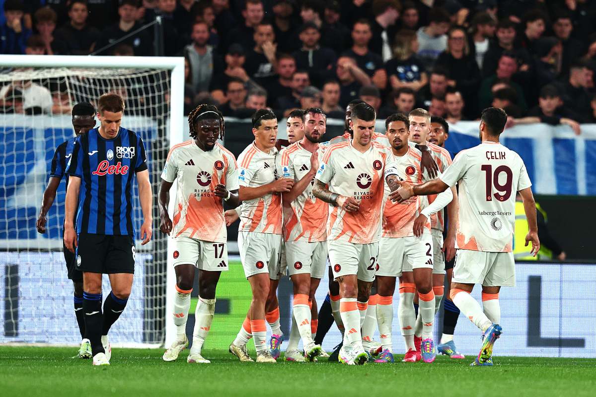 La Roma esulta dopo il gol di Cristante contro l'Atalanta