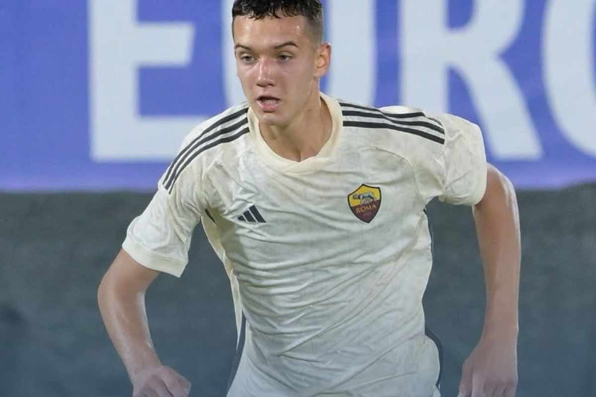 Sergej Levak in campo con la Roma