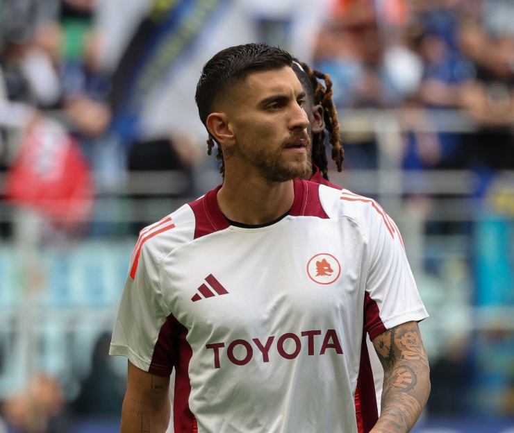 Lorenzo Pellegrini in campo con la Roma