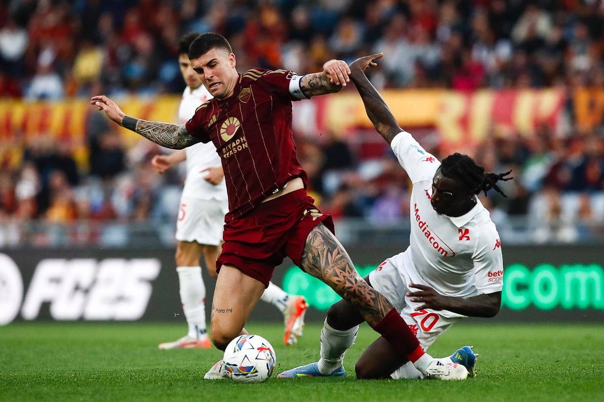 Mancini a contrasto con Kean durante Roma-Fiorentina
