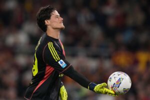 Il portiere della Roma Mile Svilar