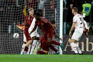 I giocatori di Roma e Milan all'Olimpico