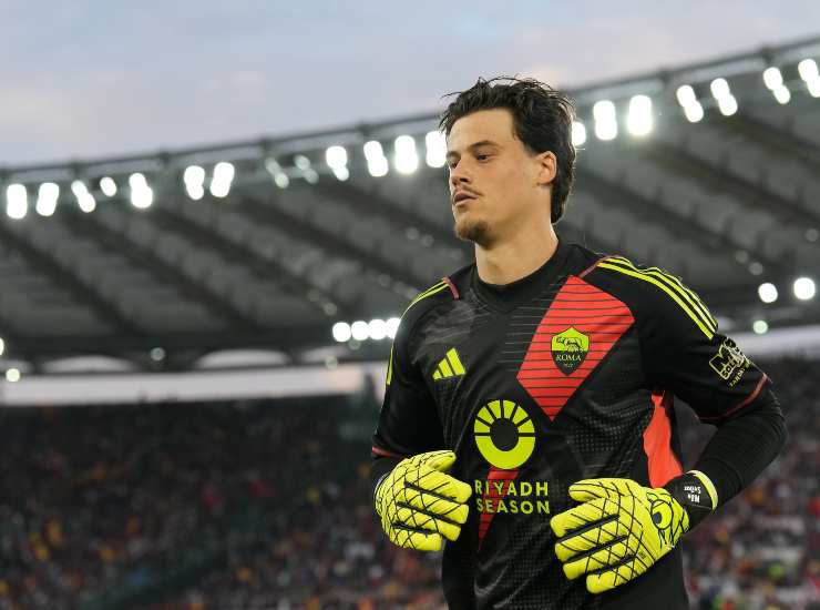 Il portiere della Roma Mile Svilar