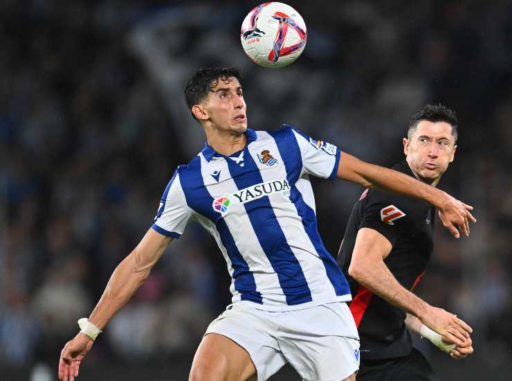 Il difensore Nayef Aguerd con la Real Sociedad