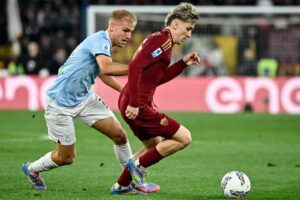 Alexis Saelemaekers in azione contro la Lazio