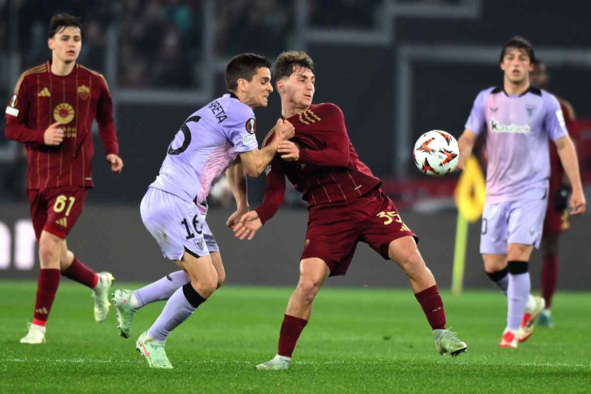 Baldanzi con la maglia della Roma