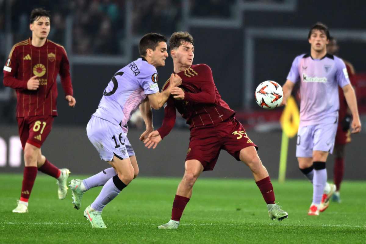 Baldanzi con la maglia della Roma