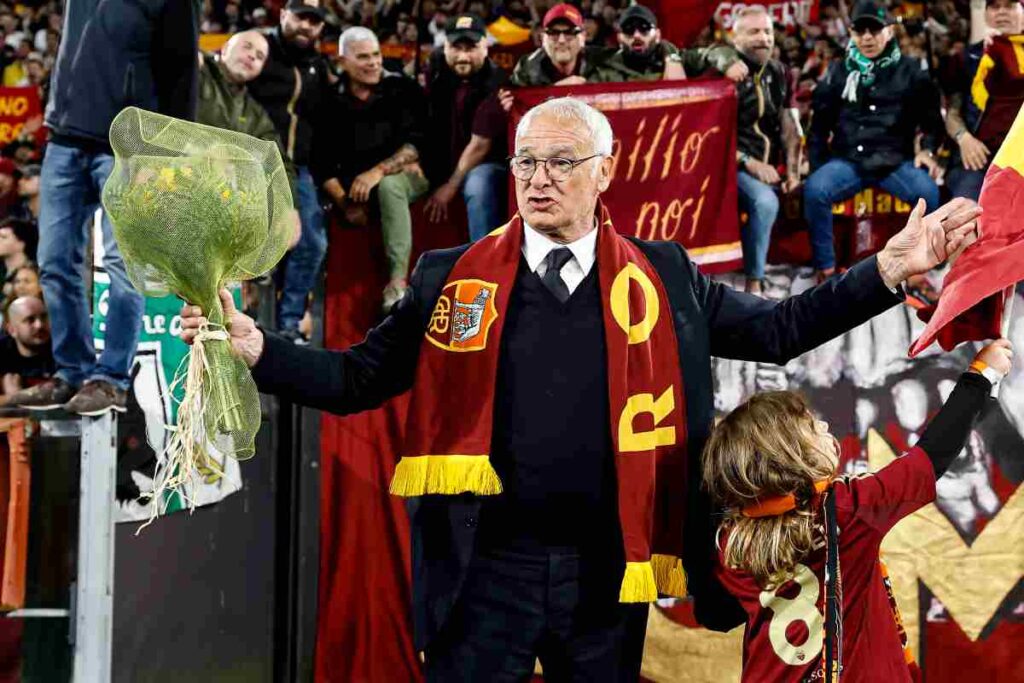 Ranieri sotto la Curva Sud