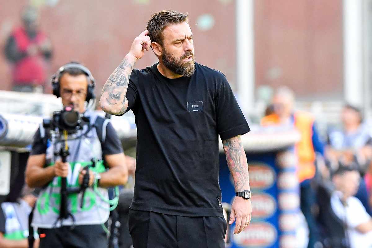 De Rossi sulla panchina della Roma