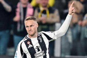 Koopmeiners esulta con la Juventus