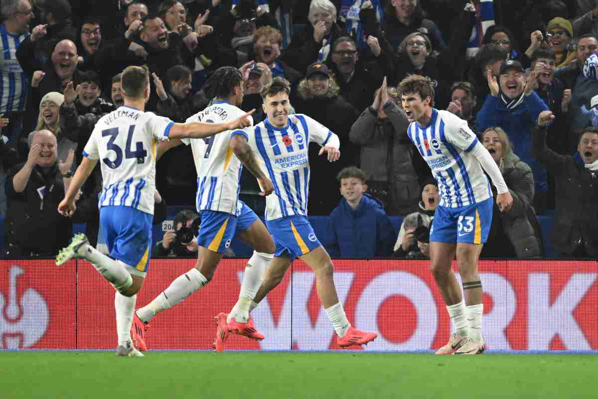 O'Riley con la maglia del Brighton
