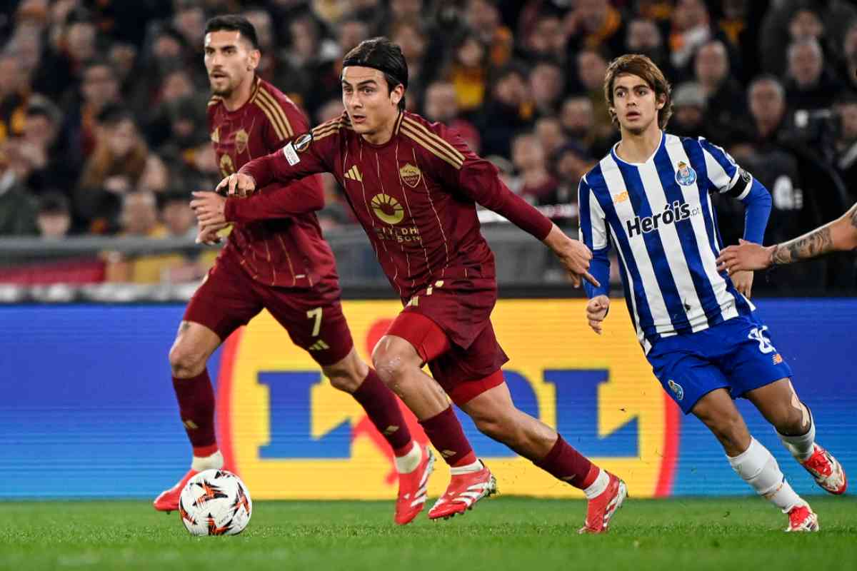 Dybala in azione contro il Porto