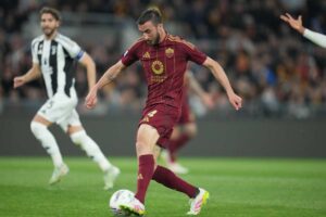 Bryan Cristante in conduzione di palla