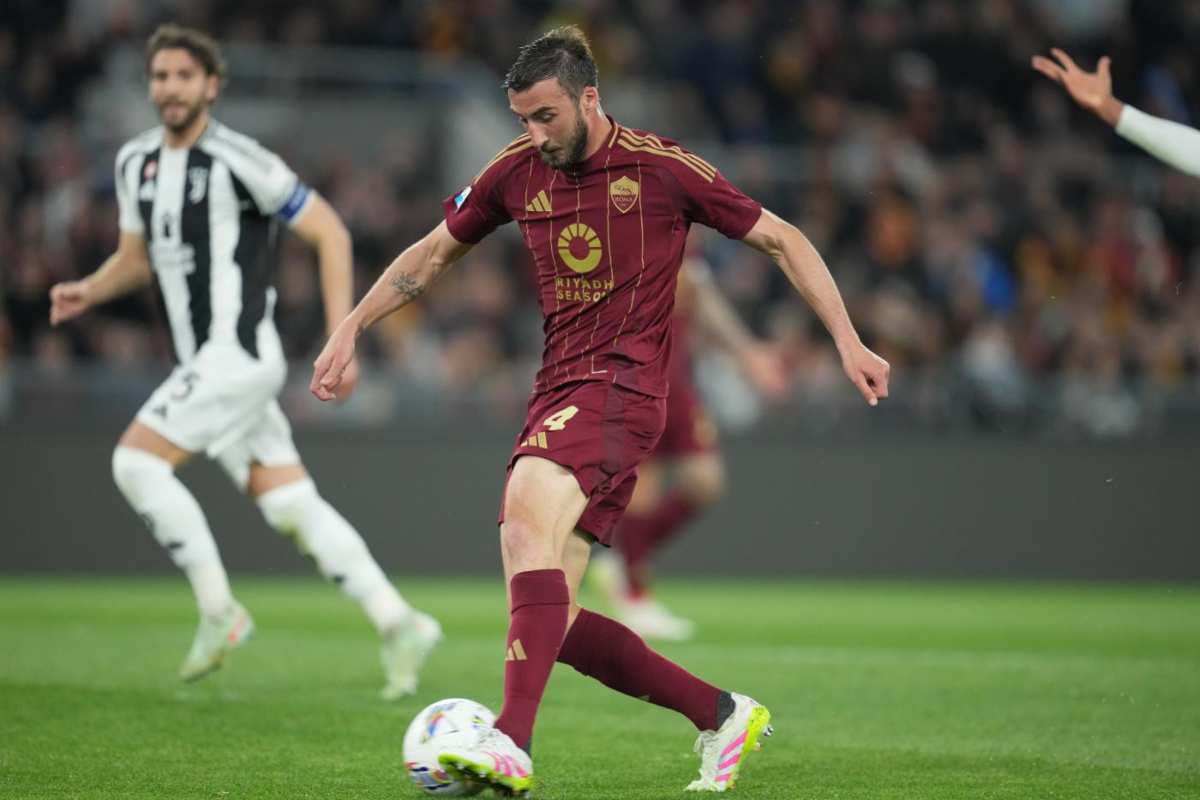 Bryan Cristante in conduzione di palla