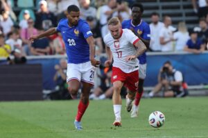 Diouf in azione con la Francia Under21
