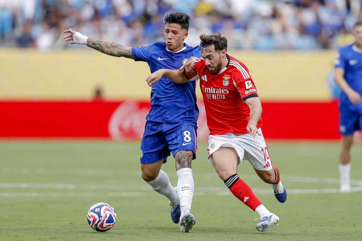 Kokcu con la maglia del Benfica