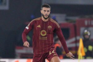 Il difensore della Roma Mario Hermoso