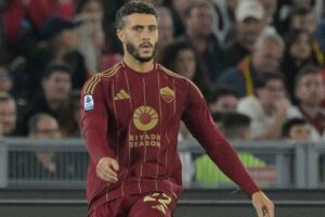 Il difensore della Roma Mario Hermoso