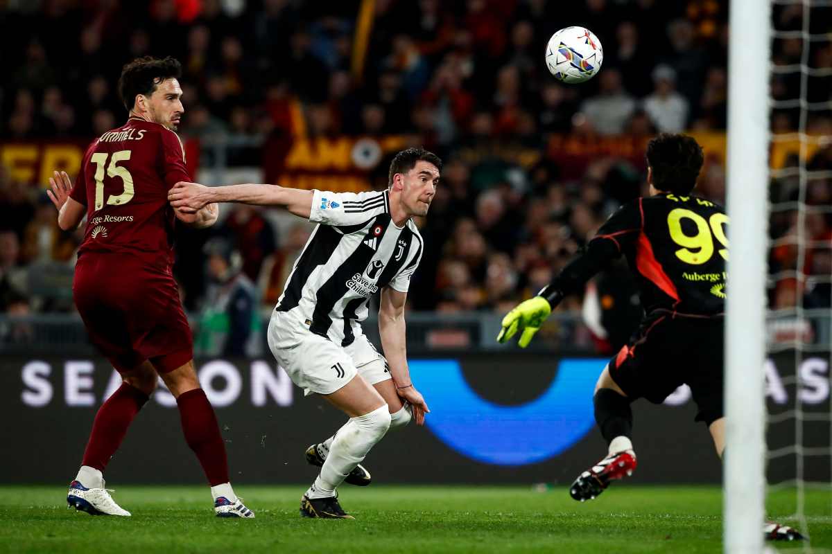 Roma e Juve in campo all'Olimpico