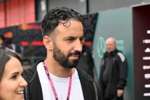 Amorim fuori lo stadio a Manchester
