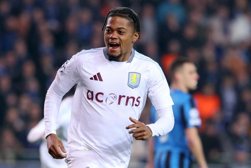 Leon Bailey esulta dopo un gol