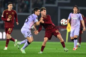 Baldanzi in campo con la Roma