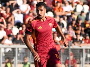 Il difensore della Roma Zeki Celik