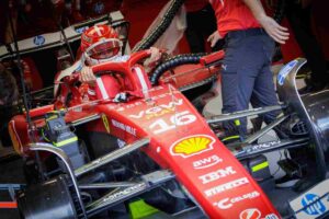 Leclerc a bordo della Ferrari