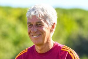 Gian Piero Gasperini sorridente al 'Tre Fontane'
