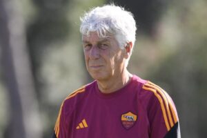 Gian Piero Gasperini pensieroso