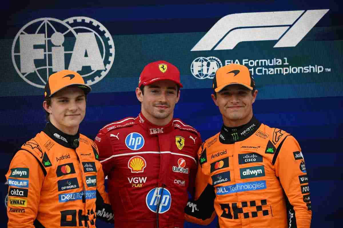 Leclerc abbraccia Norris e Piastri