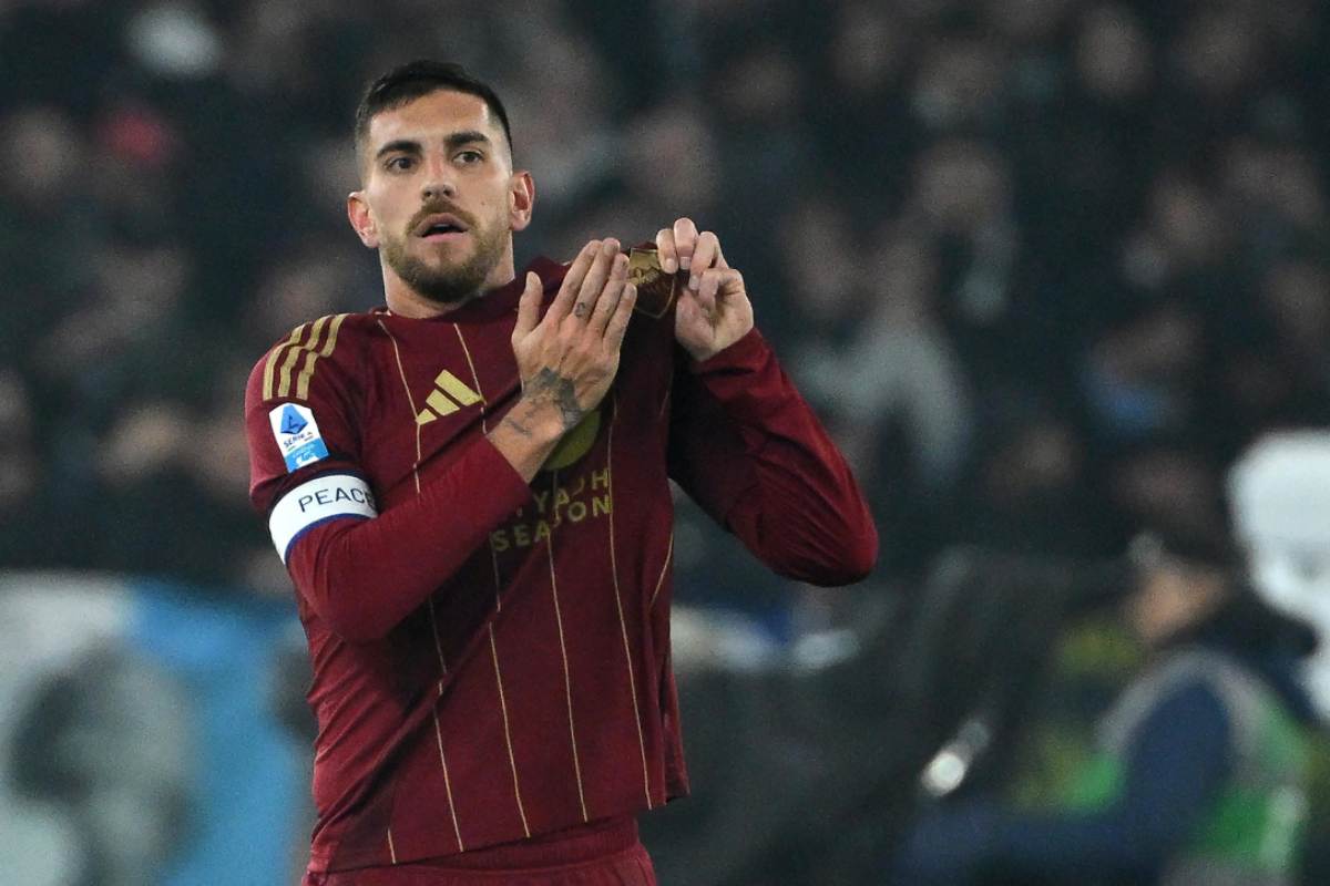 Lorenzo Pellegrini con la maglia della Roma