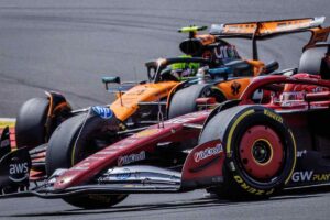 McLaren e Ferrari in pista