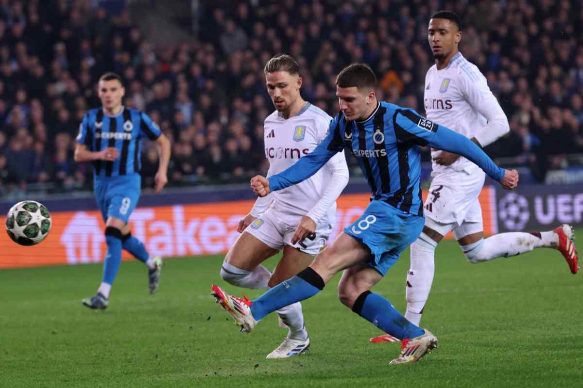 Tzolis con la maglia del Bruges
