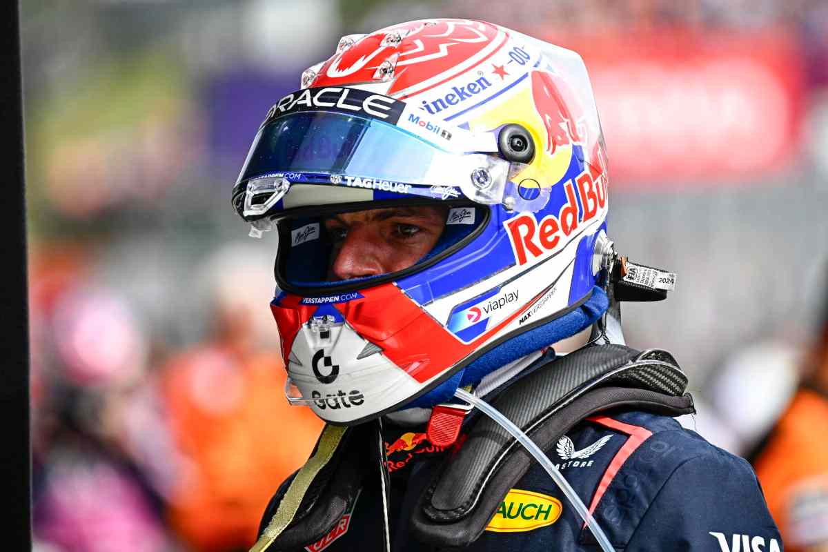 Verstappen con il casco