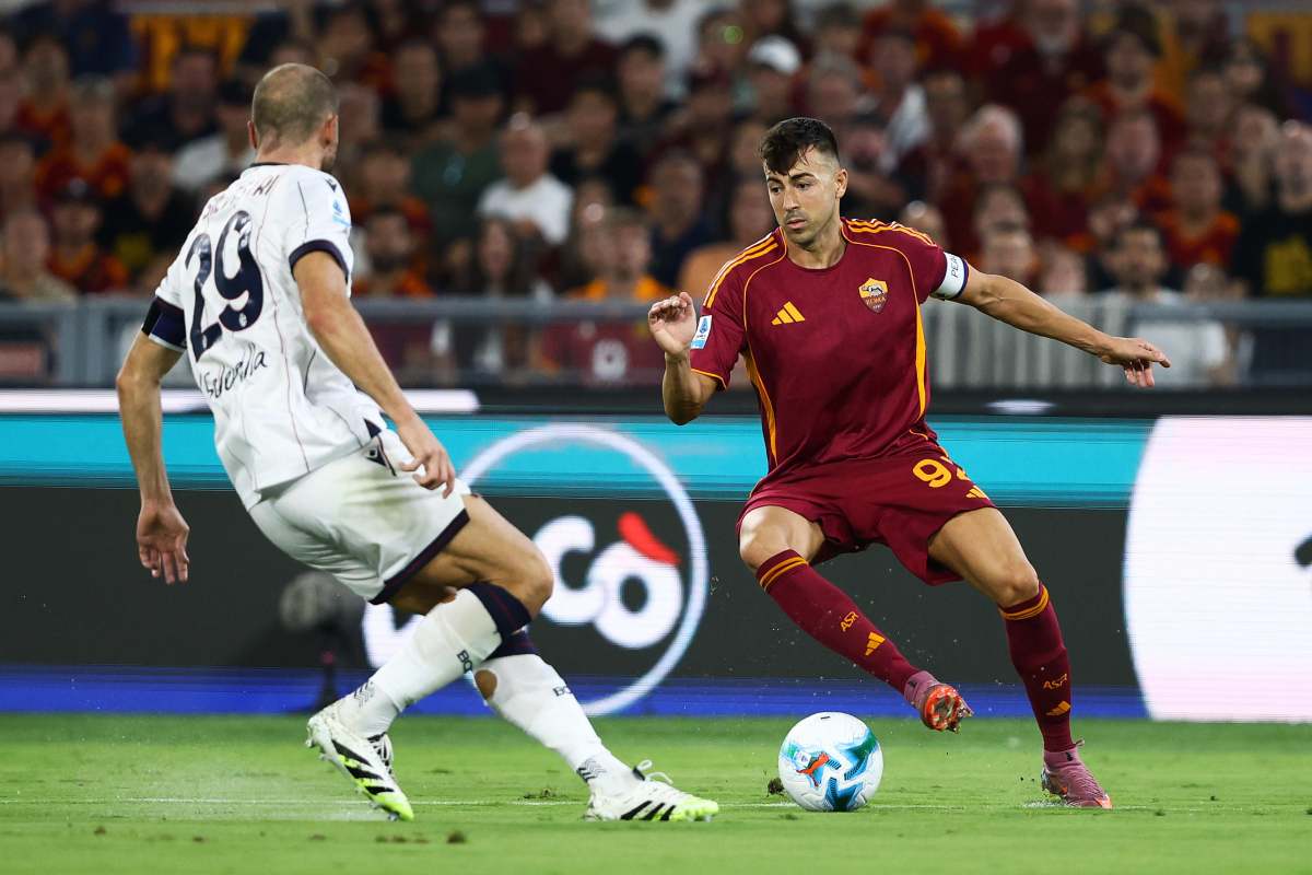 Stephan El Sharaawy conduce il pallone con la Roma