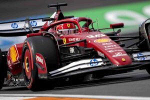 La Ferrari di Leclerc in pista
