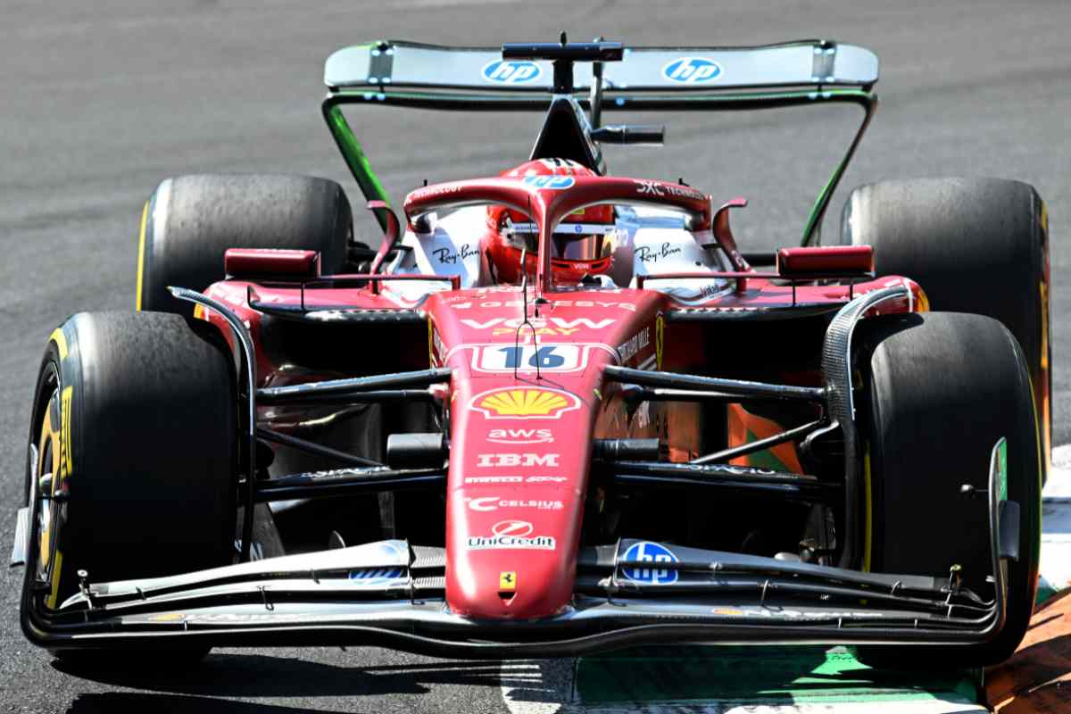 La Ferrari di Leclerc in pista