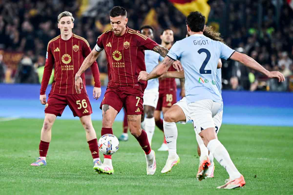 Lorenzo Pellegrini con la maglia della Roma