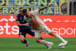 Lorenzo Pellegrini con la maglia della Roma
