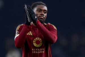 Manu Kone con la maglia della Roma