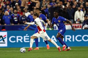 Kone con la maglia della Francia