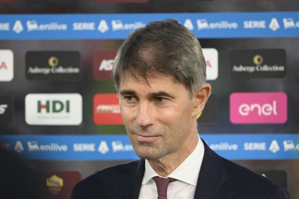 Frederic Massara durante un'intervista