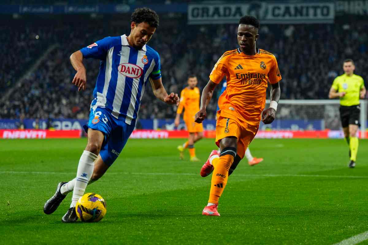 Omar El Hilali con la maglia dell'Espanyol