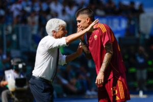 Gian Piero Gasperini e Mancini a colloquio durante una gara