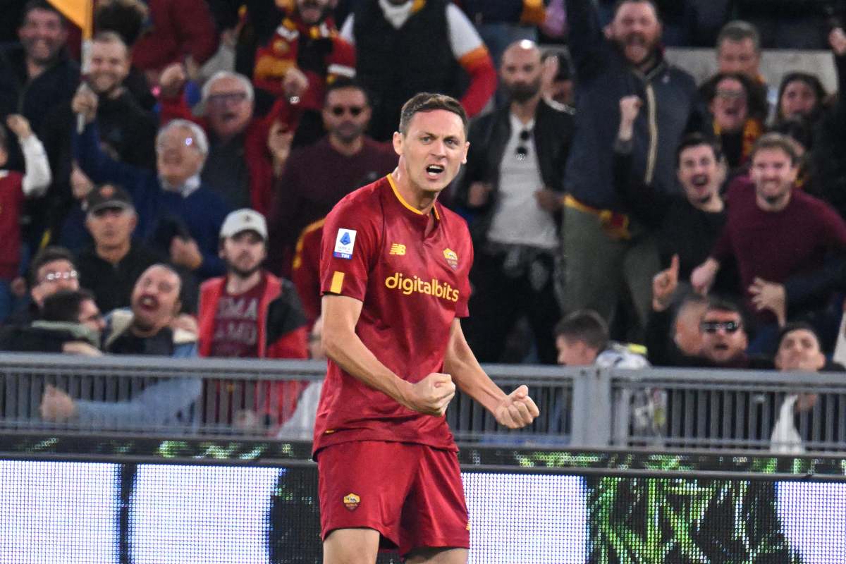 Matic esulta dopo un gol con la Roma